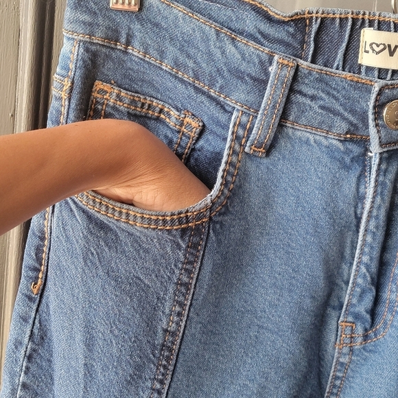 LOVEGEN BLUE JEANS SIZE 7/29 Straight 9.5" Rise Pockets / Zip Closure - Picture 4 of 11